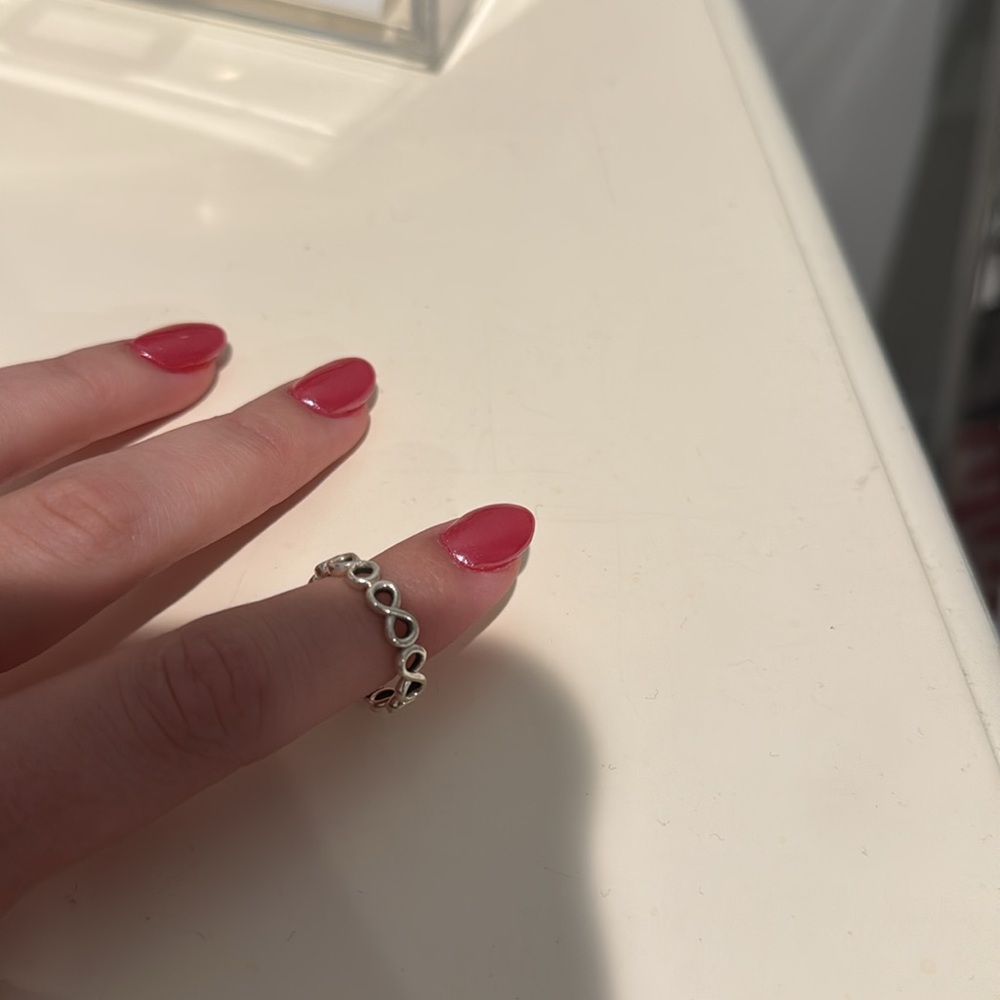 Pandora infinity ring size 7